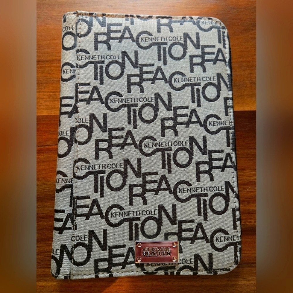 NWOT | Kenneth Cole Reaction | Tablet Case w/ Pockets | Gray, Black, & Silver - Picture 2 of 11